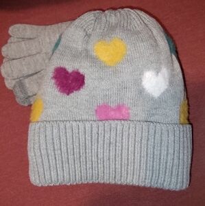 Lil Girls Grey Thick Hat With Colorful Hearts Comes With Gloves As Well